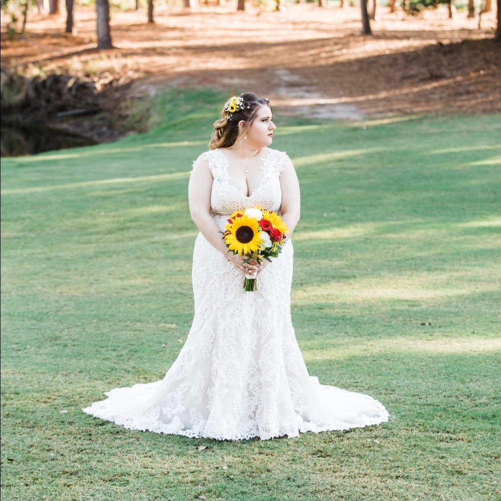 Essence of Australia Wedding Gown